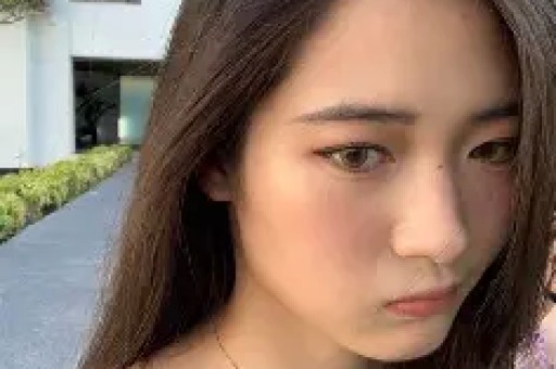 Lisa被曝出新瓜惨遭LV三公子虐弃后疯魔拉同伴下水当上位筹码