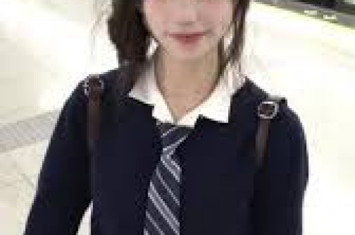 黄一鸣携新男友直播风波：四角关系混乱闺蜜反撕爆料不断