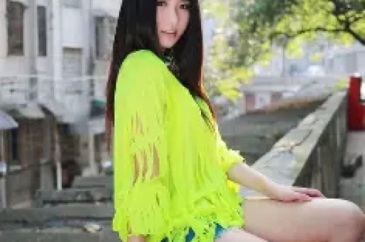一天曝2大瓜！曝顶流女星协议、约会激吻手探入个个惊人