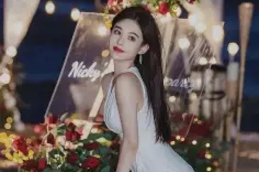 又3大瓜!深夜泡酒吧全身整容恋情曝光个个劲爆关晓彤也被牵连