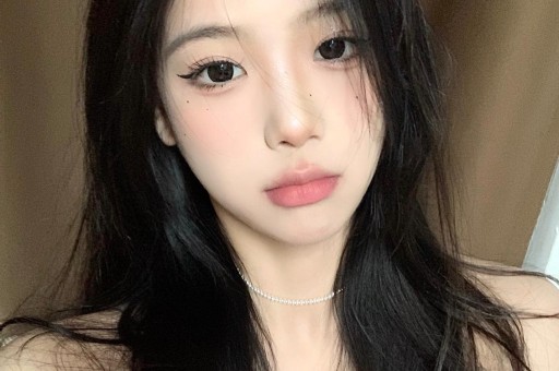 不到24小时娱乐圈又出三大八卦顶流小花、男星带女儿见情人